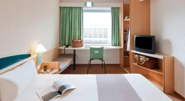 Двухместный номер Standard ibis Köln Messe