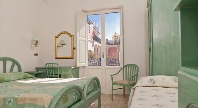 Трёхместный номер Standard Hotel Del Postiglione