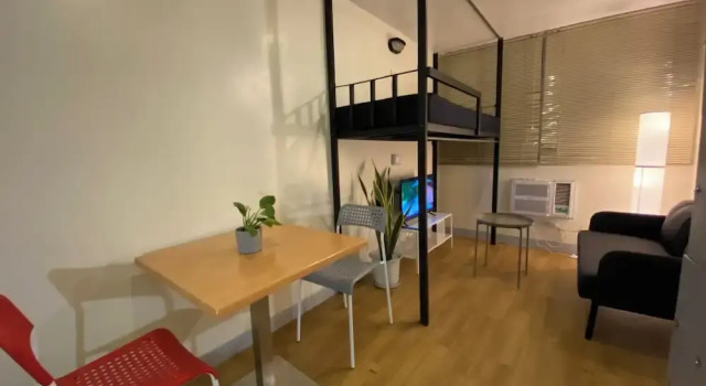 Burgos Hub Hostel, Забронировать Хостел Пасай 