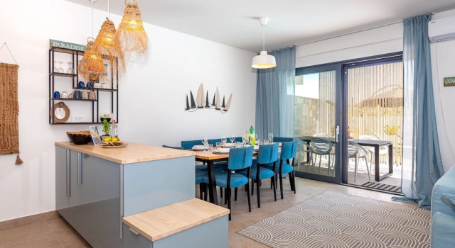 Villa Navy Lemon, Забронировать Вилла Отели Водице с парковкой, рядом с Частный Пляж Отеля «Кристина», Парковка