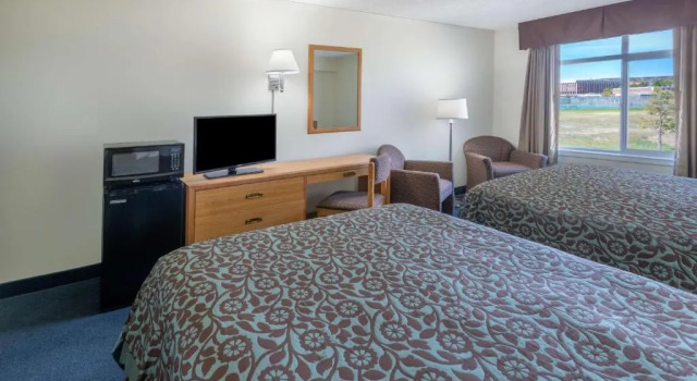 Четырёхместный номер Deluxe Days Inn by Wyndham Great Falls