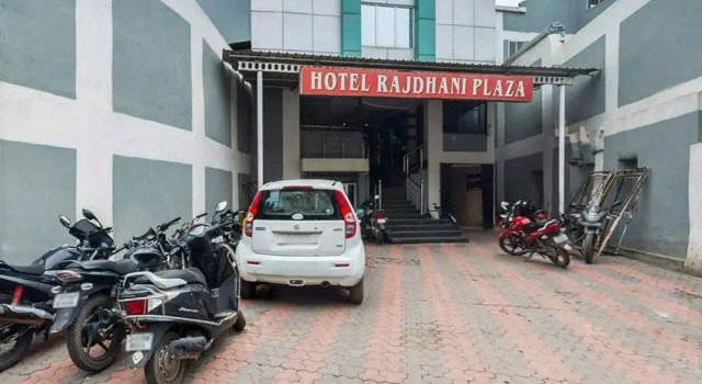 Hotel Rajdhani Plaza