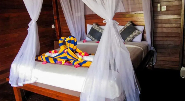 Бунгало DMas Huts Lembongan