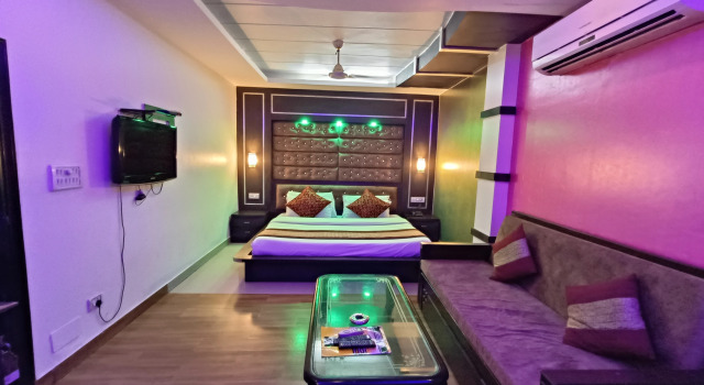 Hotel Vardhman Inn, Забронировать Отель Отели Нью-Дели с завтраком, Завтраки