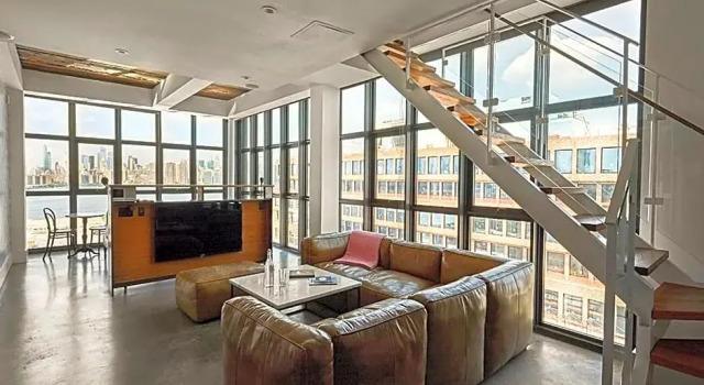 Апартаменты с красивым видом из окна Wythe Hotel