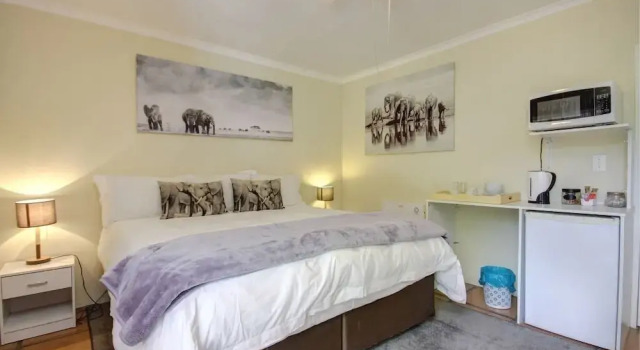 Lenox Lodge Guesthouse, Boek Hotel Sandton 