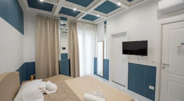 Номер Economy Royal Art H Duomo - Napoli Centro, by ClaPa Group