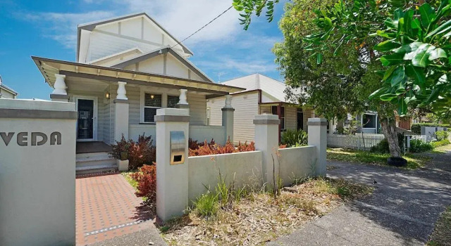 Newcastle Executive Homes - Veda House, Book Hotel Newcastle West New South Wales, near Newcastle Entertainment Centre