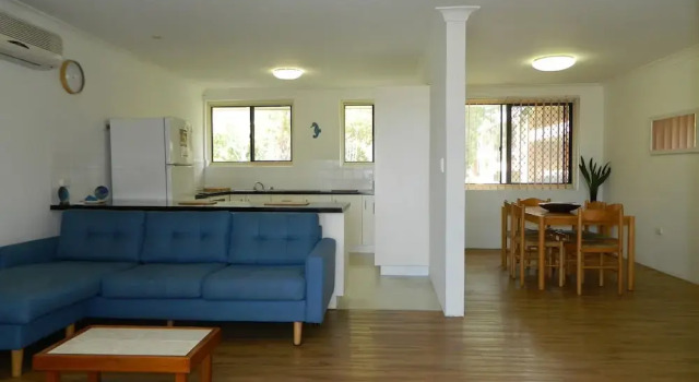 26 Wallis View - Opposite the Lake - 3 Bedroom Apartment, Забронировать Апартаменты/квартира Отели Форстер с бассейном, рядом с Пристань Форстера, Бассейн