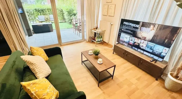 Chic one bedroom with parking&terrace, Reservar Hotel Luxembourg Luxemburgo, perto de Luxexpo