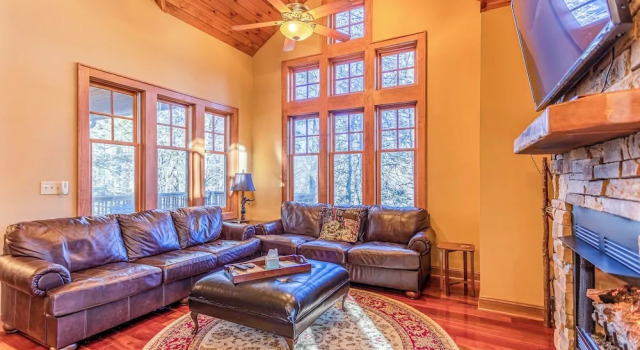 Bearfoot Lodge at Echota