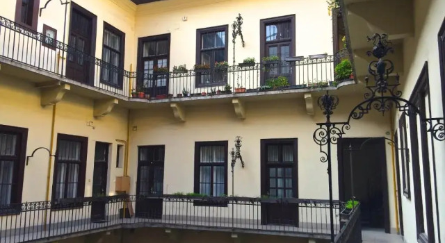 Hello Downtown Apartment - Eiffel, Забронировать Апартаменты/квартира 05. Внутренний город - Город Леопольда 