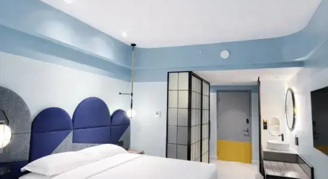 Люкс Ibis Styles Subic