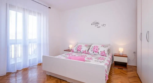 Stunning Home in Pula With Outdoor Swimming Pool, Wifi and 4 Bedrooms, Rezervovat Hotel Hotely v Pula Region s parkováním, Parkování