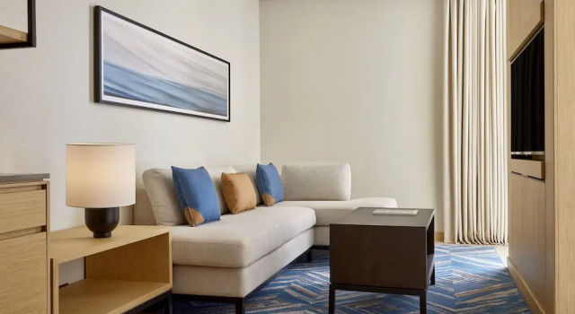Номер Superior Courtyard by Marriott Jubail