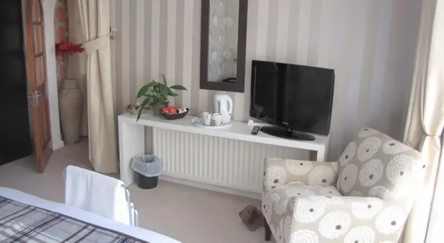 Hale Village Guesthouse