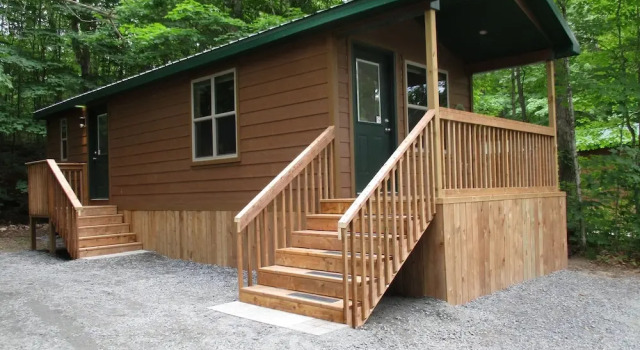 Коттедж Trailside RV Resort