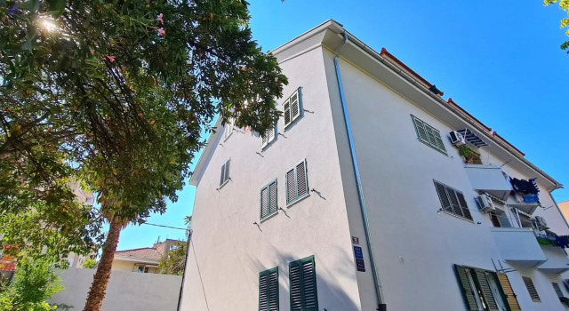 Attic Split apartment near city centre, Prenota Appartamento Hotel a Croatian Islands con parcheggio, Parcheggio