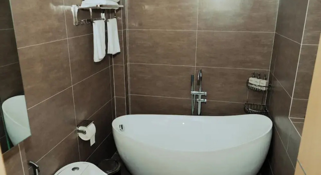 Семейный номер Standard La Garden Hotel Van Don by Bayluxury