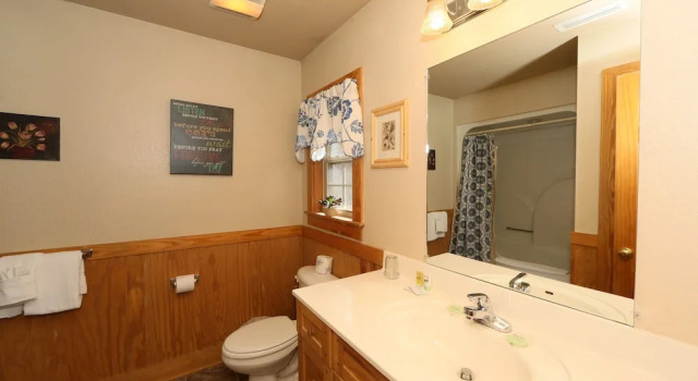 Коттедж Cedar Falls 8 - Three Bedroom Chalet