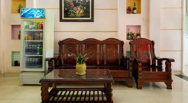 Ngoc Linh Hotel, Забронировать Отель Отели Куан-Бинь-Тхань с парковкой, Парковка