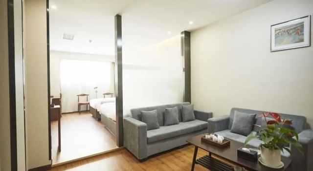 Трёхместный люкс Superior GME Ningbo International Convention and Exhibition Center Chaohui Road Hotel
