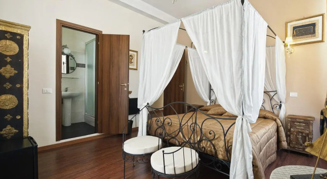 Holidays Rooms Rome