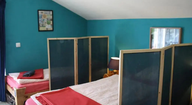 Кровать в общем номере Hostel on the Hill