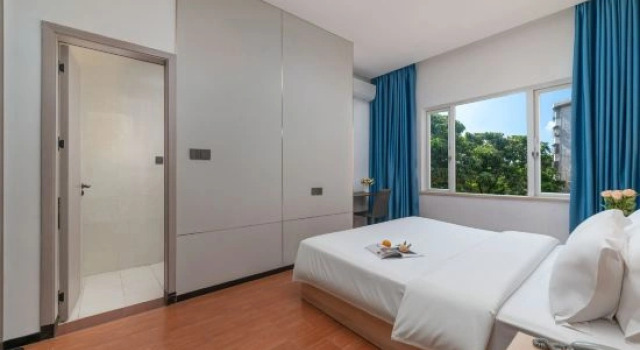 Семейный люкс с 2 комнатами Jiasihua Business Hotel