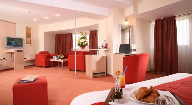 Golden Tulip Times, Varaa Hotelli Sector 3 Bukarest