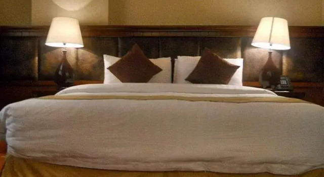 Ishraq Al Madina Hotel1(فندق اشراق المدينة 1), Забронировать Отель Бизнес-отели Медины, рядом с Ворота Али ибн Абу Талиба в мечети Пророка, 4* 5*