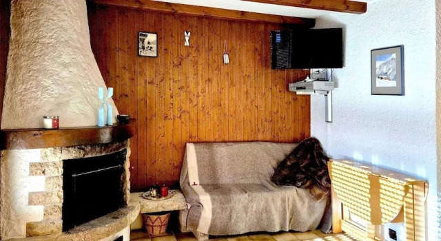 Charming Vintage Flat Near Spa & Slopes, Забронировать Курортный отель Овронна Вале