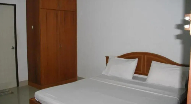 Yong Dee Apartment
