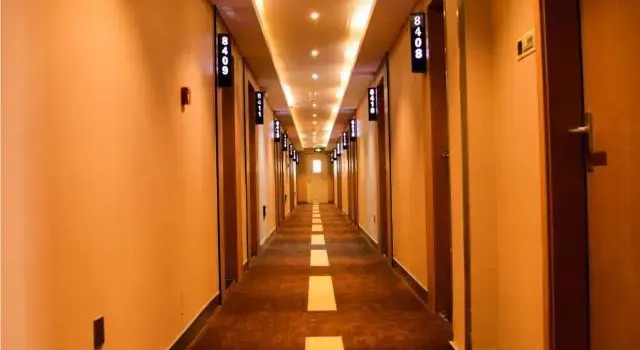 JTour Inn Wuxi Liangxi Road Wanda Plaza, Book Hotel Hoteller i Wuxi med parkering, nær Xihui Park, Parkering