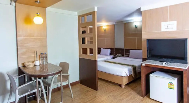 Люкс с видом на город Satit Grand View Hotel