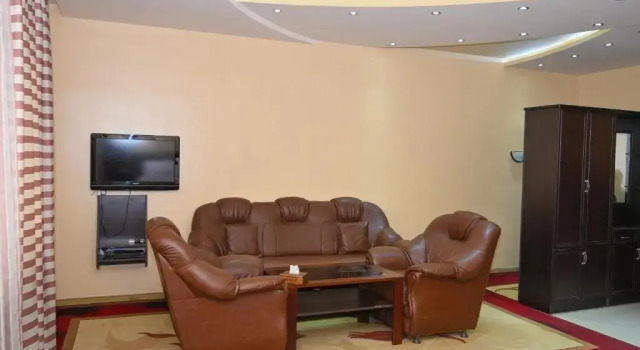 Полулюкс Mayisyan Kamurj Hotel