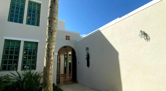 Villa Coral Reef- 4br with Community Pool Overlooking Ocean, Забронировать Вилла Дорадо Северное Пуэрто-Рико