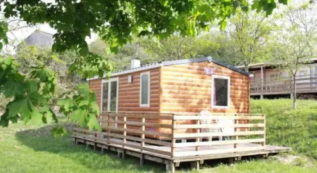 Camping les Chênes, Rezervasyon Kamp Alanı Rhône-Alps kamp ve glamping, Kamp Alanı