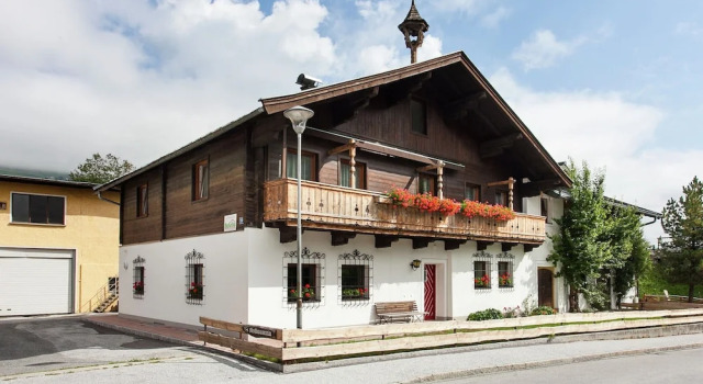 Апартаменты Sunlit Apartment near Ski Area in Mittersill