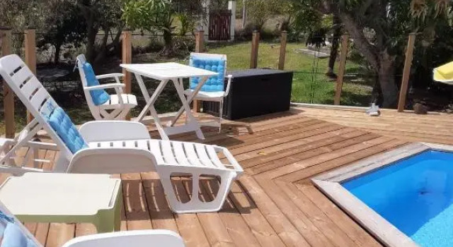 Maison d'une chambre avec piscine partagee jardin clos et wifi a Sainte Anne a 4 km de la plage, Book Hotel Sainte-Anne Martinique
