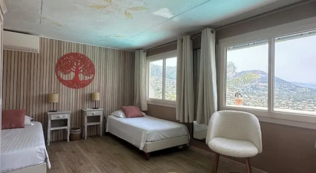 Семейный номер Standard Hôtel Miramar
