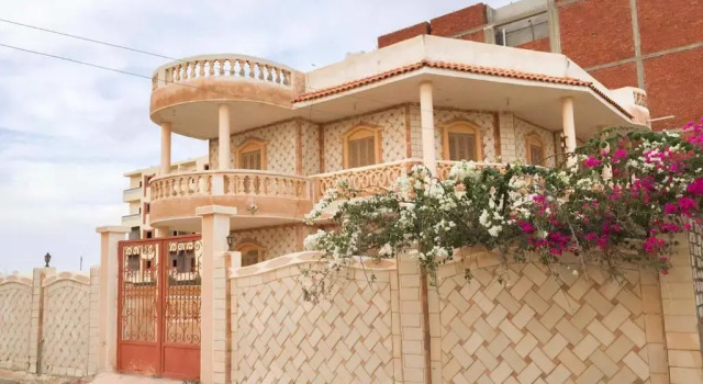 فيلا باب البحر, Prenota Villa Hotel a North Coast con parcheggio, Parcheggio