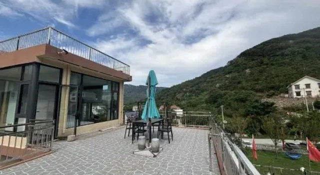 Yixuan Homestay, Забронировать Отель Отели Ляньюньган с парковкой, Парковка