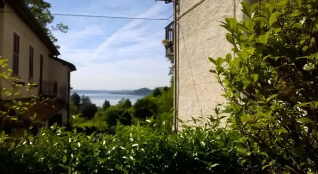 Apartment With one Bedroom in Lesa, With Wonderful Mountain View, Furn