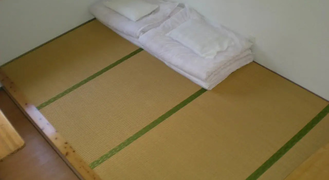 Ken Hostel, Book Hostel / Vandrerhjem Hoteller i Okinawa med parkering, nær Tiger Beach, Parkering