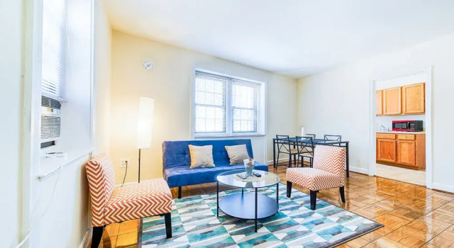 Ginosi Basics Thomas Circle Apartel