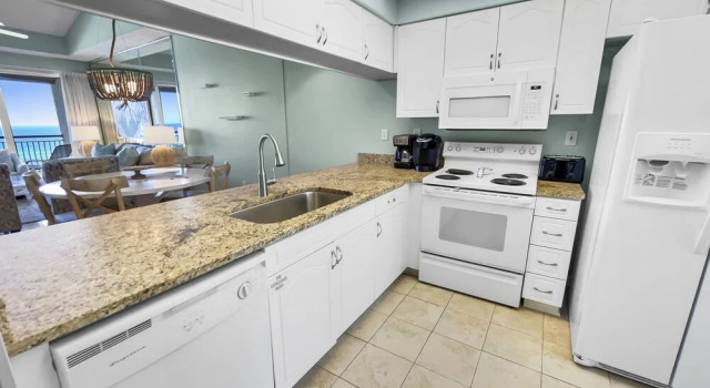 High Pointe 42w 2 Bedroom Condo by Redawning