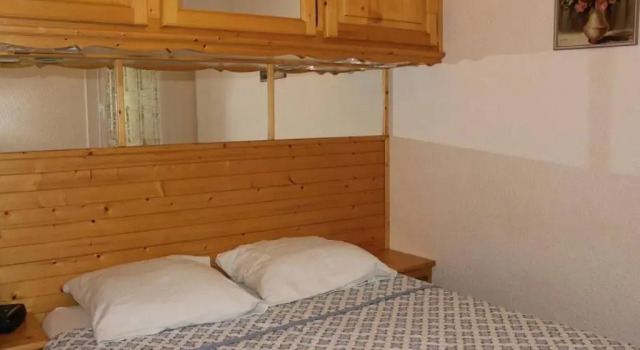Appartement Gruissan, 2 pièces, 4 personnes - FR-1-229-98