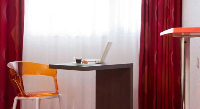 ibis Styles Peronne Assevillers (ex all seasons), Забронировать Отель Отели Соммы с парковкой, Парковка