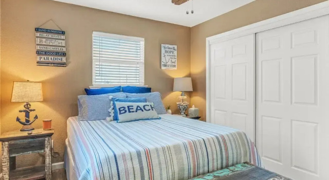 Stunning Beach House With Firepit&grill, Book Hotel Hoteller i Surfside Beach med parkering, Parkering